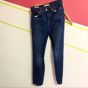 Levi’s Wedgies straight leg jeans
